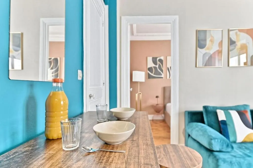 Appartement Cosy Et Colore Au Coeur De Parijs 0*,  Frankrijk
