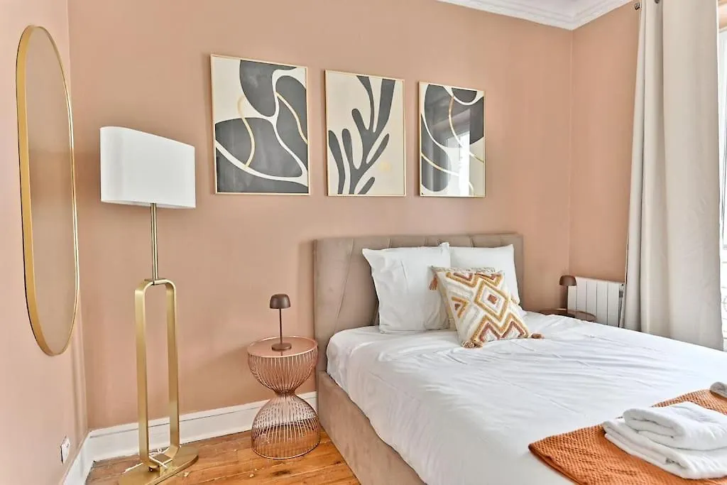 Appartement Cosy Et Colore Au Coeur De Parijs Frankrijk