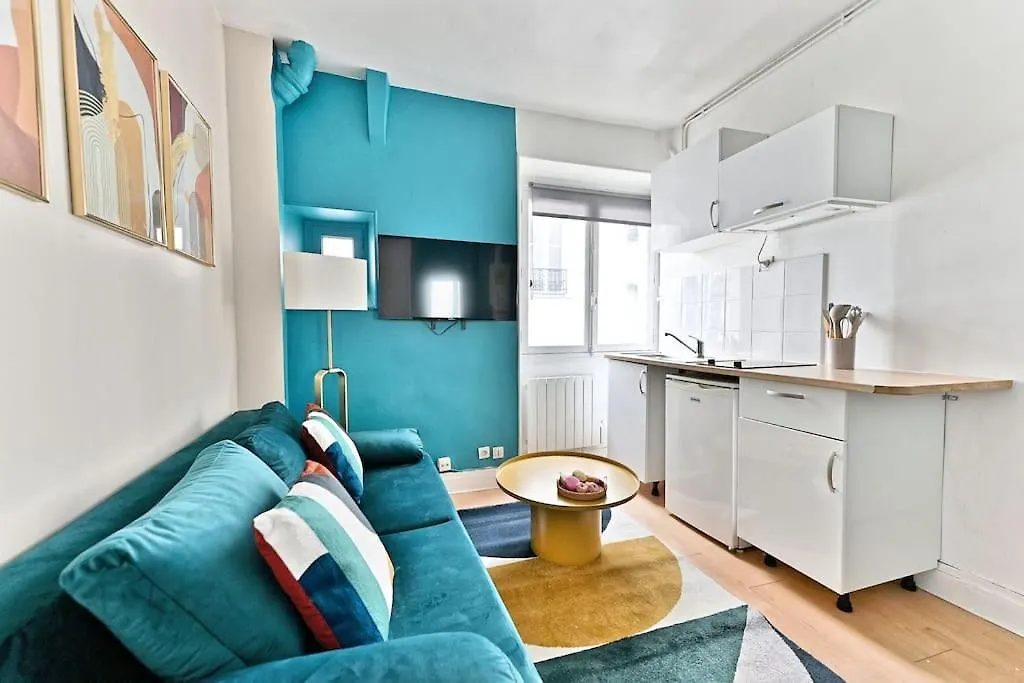 Appartement Cosy Et Colore Au Coeur De Parijs