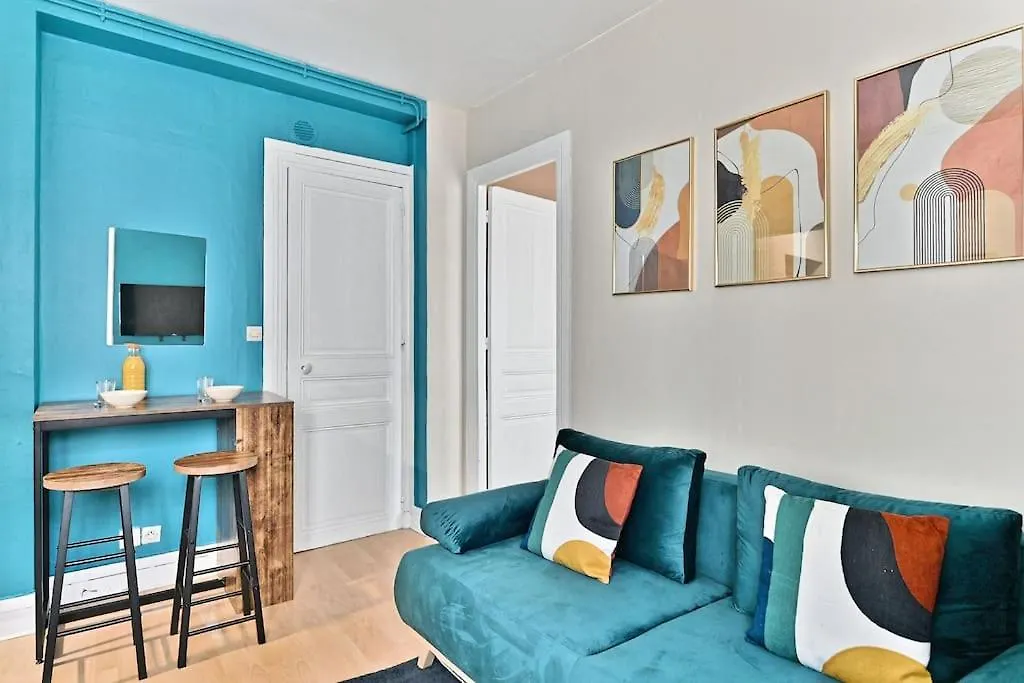 Appartement Cosy Et Colore Au Coeur De Paris France